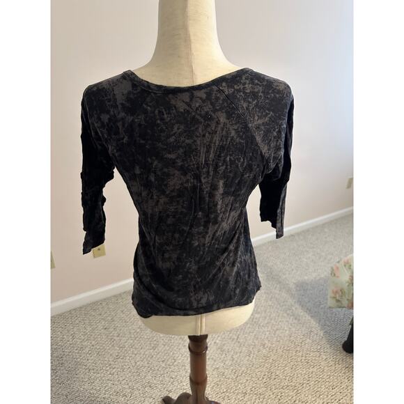 Vans Off the Wall top in black ladies size medium - Picture 2 of 5